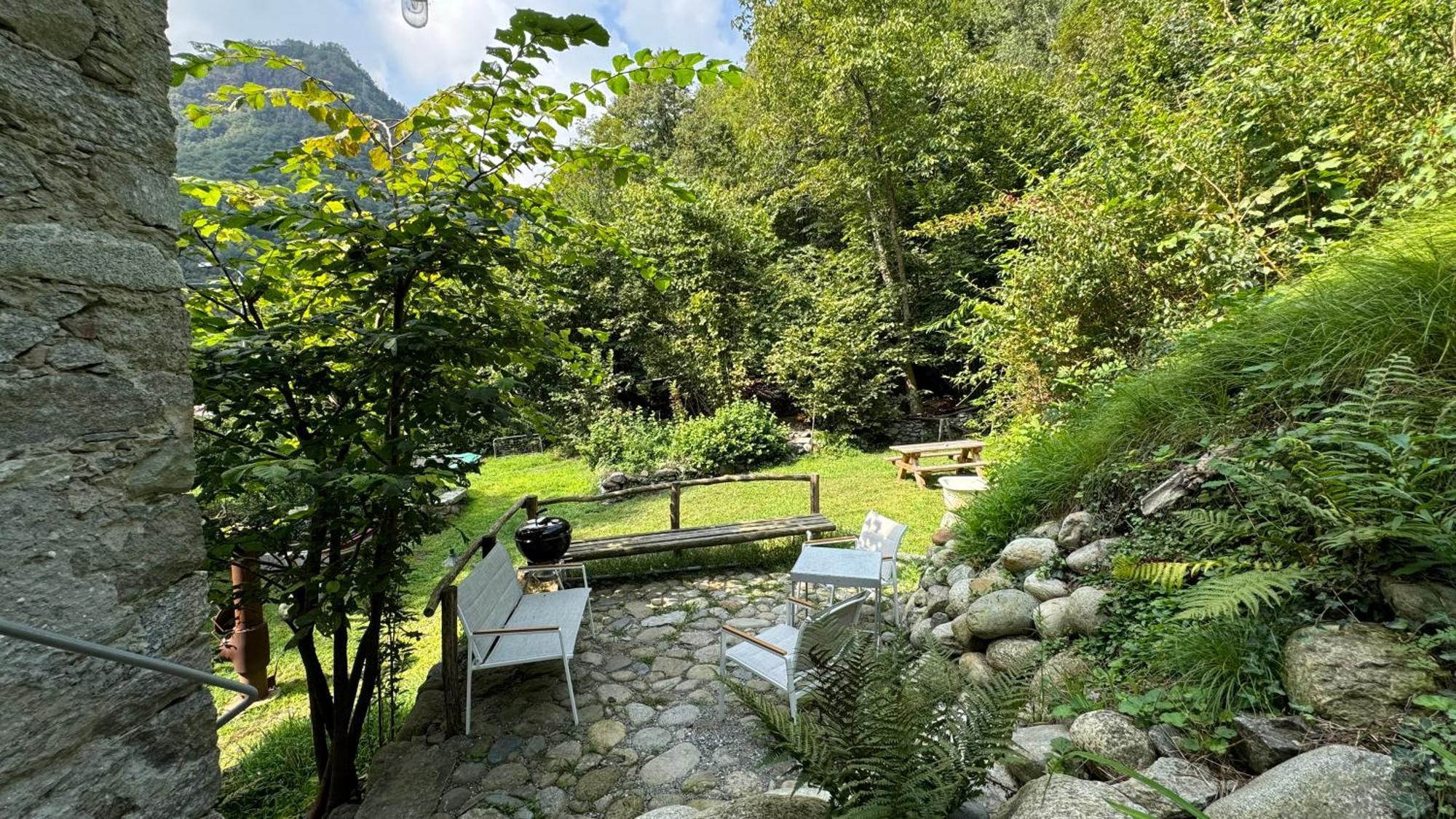 Mountain Cabin Valsesia Appartement Stella Варало Екстериор снимка